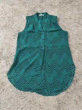 Wishful Park Teal and Black Zigzag Sleeveless Button Front Camisole